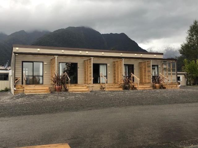 Fox Glacier Top 10 Holiday Park & Motels Kültér fotó